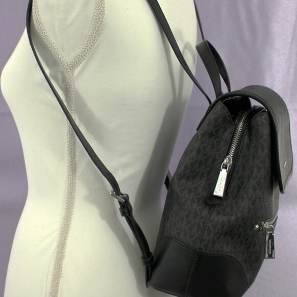 Michael Kors Logo Backpack & Jet Set Travel Wallet Set – Black Monogram - Picture 6 of 13